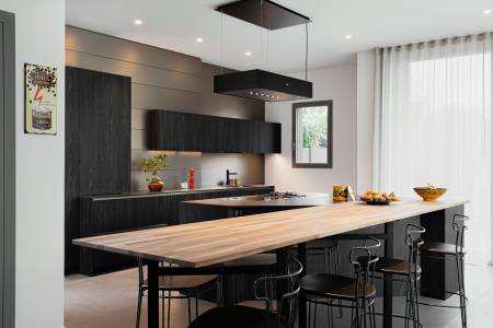 Notre zone d'activité pour ce service Fabrication de mobilier en bois sur-mesure pour les professionnels